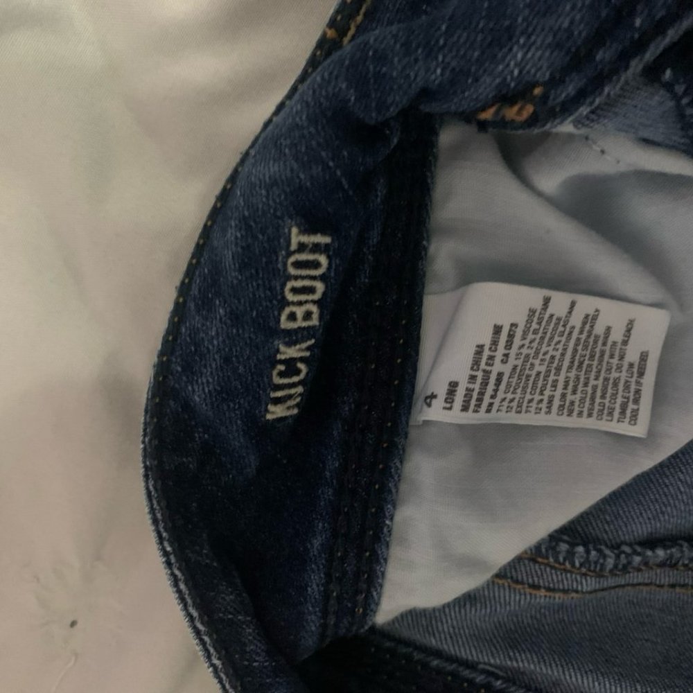 American Eagle Women/Juniors boot cut jeans